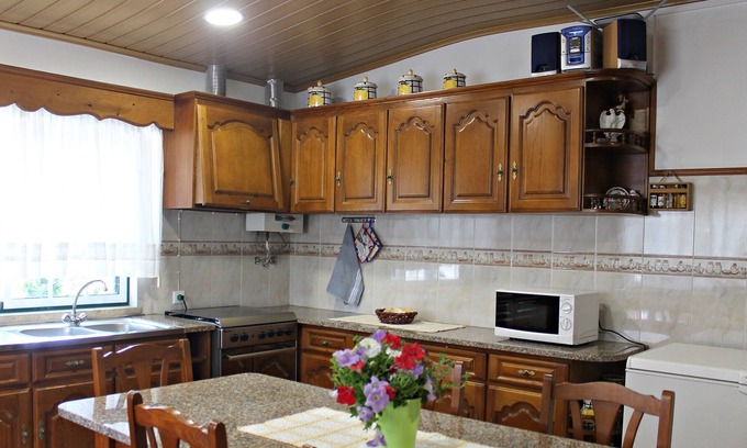 Alcobaca Apartment | The Little Farm - Nazareth Portugal