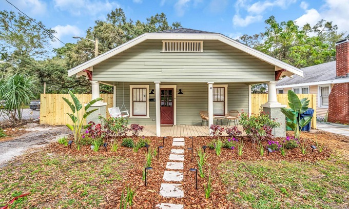 Old Seminole Heights House | The Little Green Bungalow!