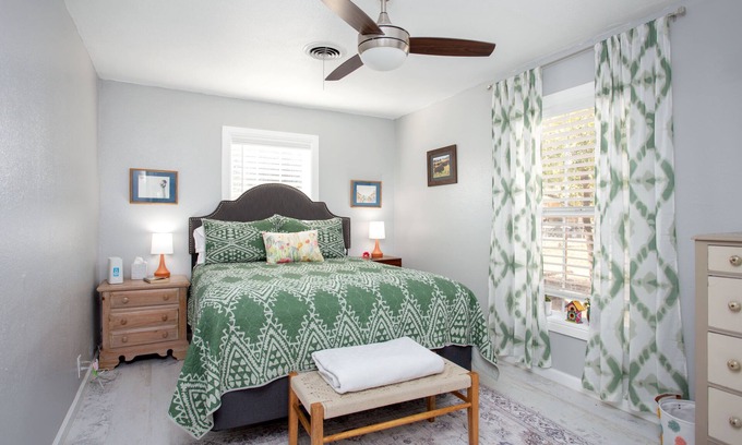 Amarillo House | The Little House - Eclectic, Quiet, Pet Friendly Home