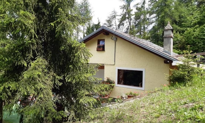 Gressan House | The little house in the woods 10 minutes from Pila and Aosta