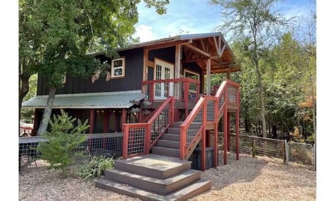 Cookson Cabin | The Little Lake Shack