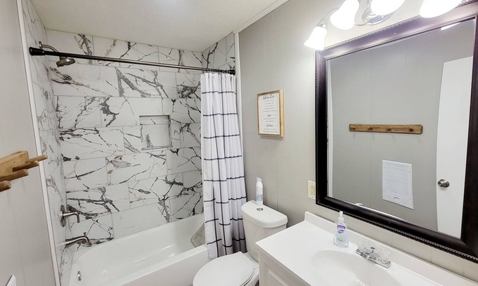 Tunnel Hill Condo | The little place convenient to Dalton, Chattanooga and Ringgold!