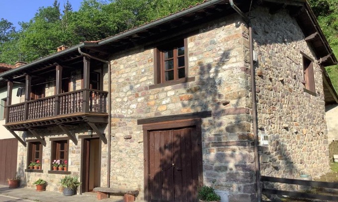 Los Tojos House | The living mountain - SAJA - CASONA RURAL