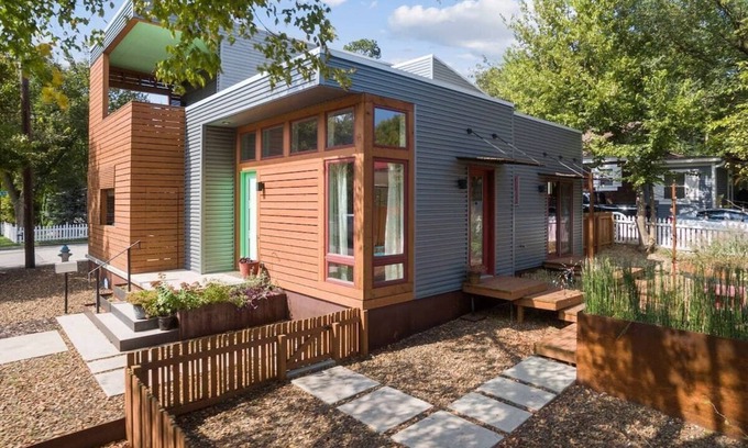 Fayetteville House | The Local - 2 Blocks to Downtown Fay