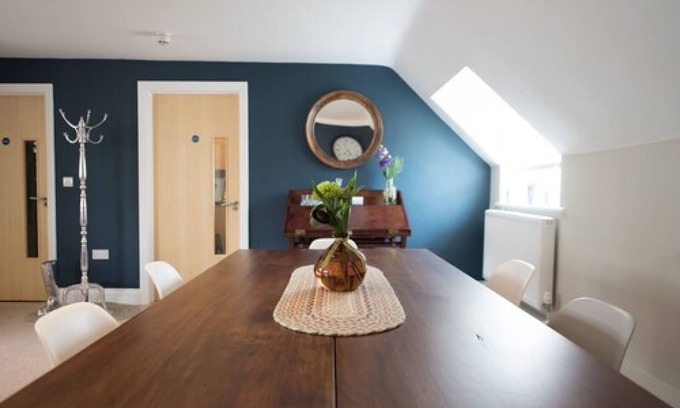 Broadway House | The Lodge at Broadway