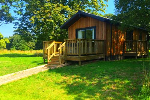 Dunbar Ski Chalet | The Lodge by the Lake, Dunbar