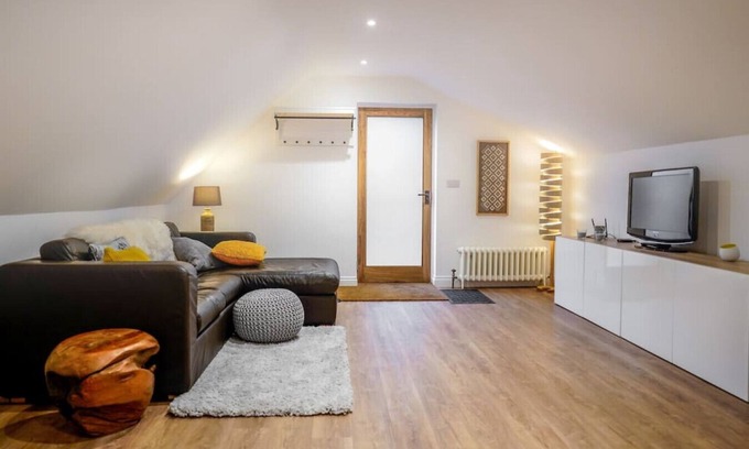 Kingsbridge Apartment | The Loft Apartment @ Lower Coombe Royal