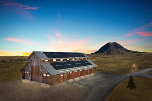 Sturgis Hotel | The Loft At Raz Hideaway