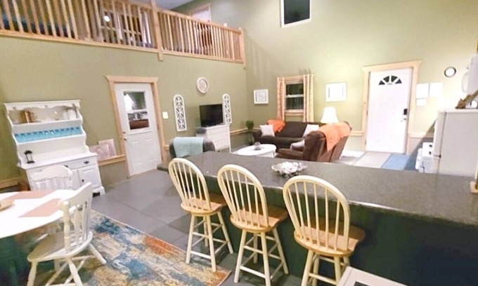 Munising House | The Loft - Near Munising