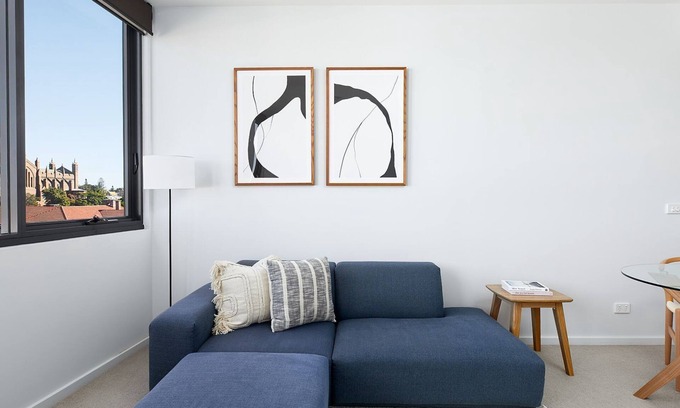 Newcastle Apartment | The Loft - Newcastle CBD Apartment