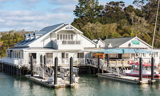Opua Apartment | The Loft Overwater, Bay of Islands, NZ