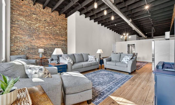 Fayetteville Apartment | THE LOFTS | Courthouse + Balcony