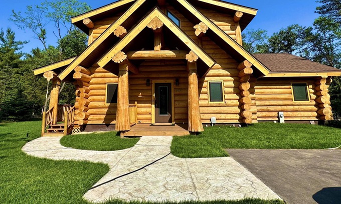 Spring Brook House | The Log Home @ Spring Brook Resort