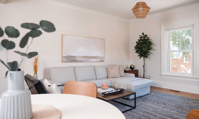 Prince Edward House | The Logan Highland Suite | Picton | 2 Bedrooms
