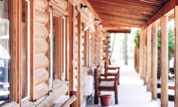 Dubois Hotel | The Longhorn Ranch Lodge and RV Resort
