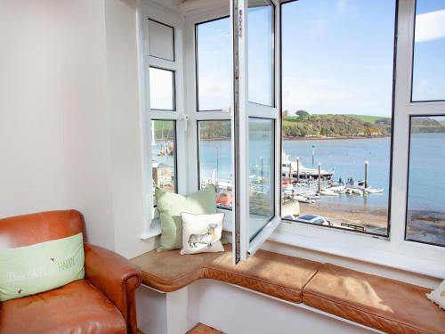 Salcombe House | The Lookout