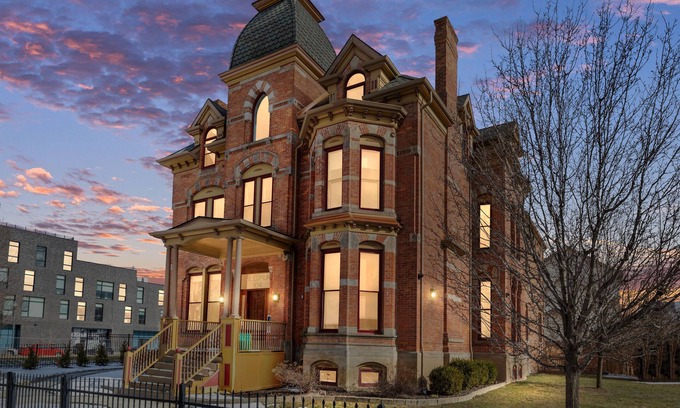 Midtown Condo | The Lumber Baron's Downtown Mansion 3BR/2.5BA Top Floor Penthouse