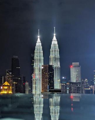 Kuala Lumpur City Centre Apartment | The Luxe By klcc infinitum