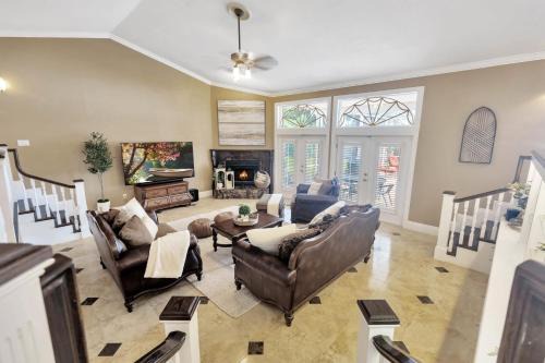 Winter Haven House | The Luxury Lakehouse