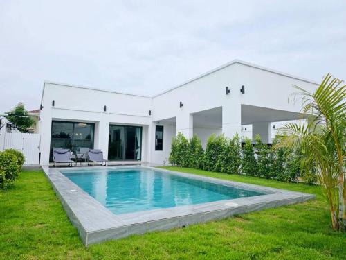 Pong Villa | The MaBella Pool Luxury Villa Pattaya