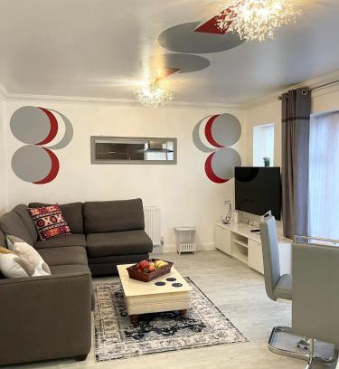 Alibon Apartment | The Madison Apartment