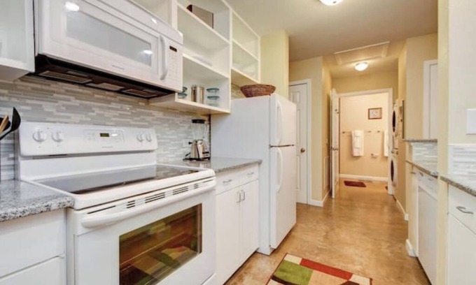 King William Apartment | THE MADISON SAN ANTONIO RIVERWALK STUDIO DELUXE 2