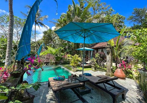 Melayang Villa | The Mahogany Villa Ubud