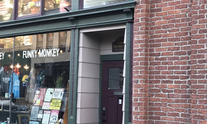 Wallace Apartment | The Manheim Building