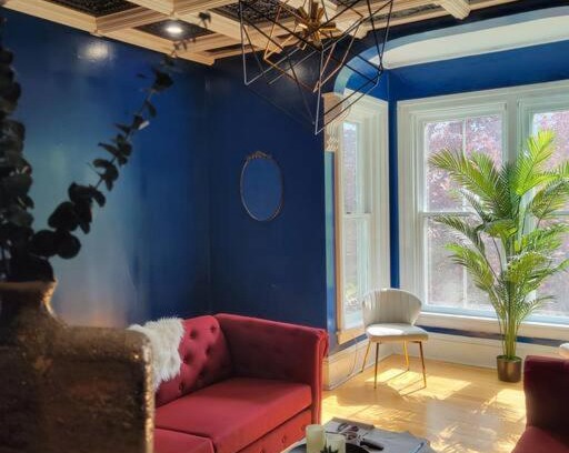 Sussex Apartment | The Maple Shade Suite