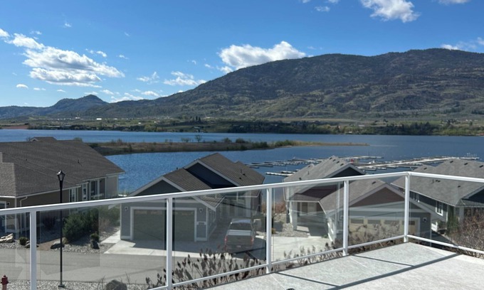 Okanagan-Similkameen Cottage | The Marina View Cottage