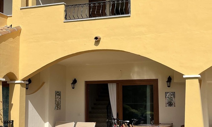 Chia Cottage | The marine style house "La Marea."