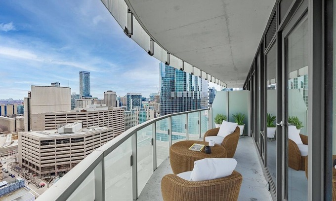 Downtown Toronto Apartment | The Mason