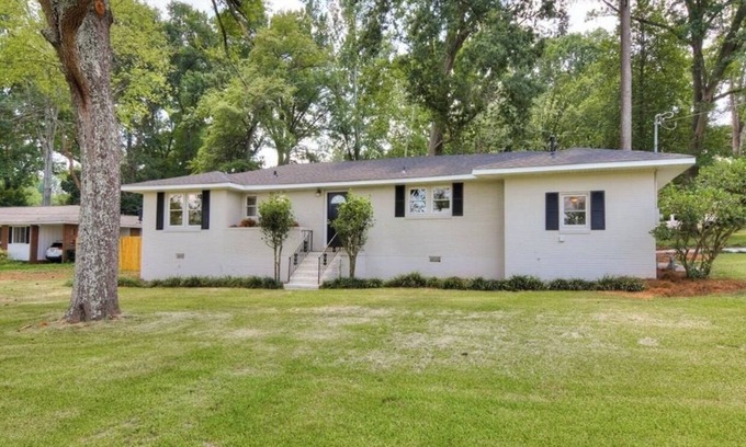 Augusta House | The Masters Rental! Less than half a mile from course!