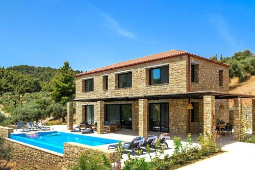 Sithonia Apartment | The Mavrolitharo Residence