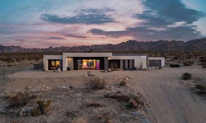 Indian Cove House | The Maya by Fieldtrip | Modern Desert Estate With Resort-Style Pool