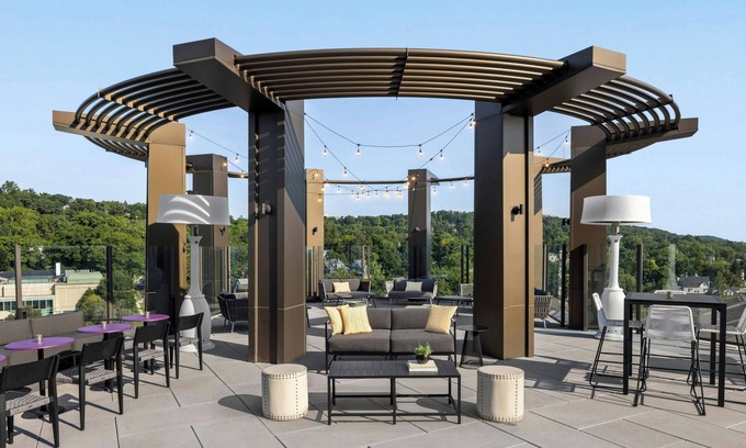 Montclair Hotel | The MC, Autograph Collection