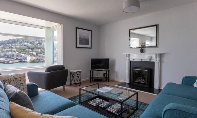 Dartmouth Cottage | The Mews Apt 1 Newcomen Road