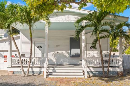 Historic Seaport House | The Mesa House-Close to Duval!