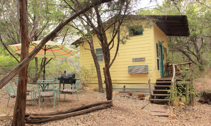 Marble Falls House | The Mexico Cabin at Creekside Camp & Cabins