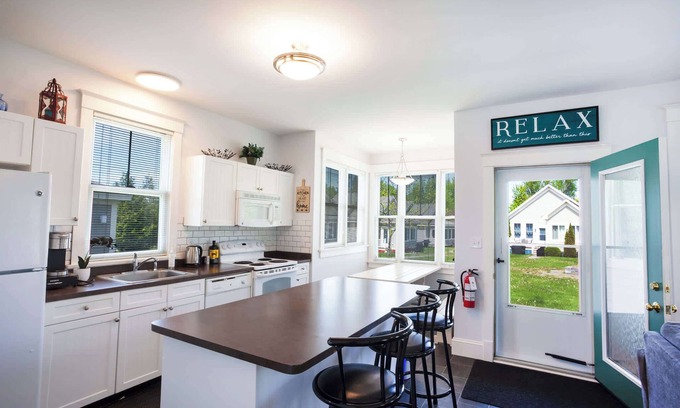 Cherry Valley House | The Milkweed - 18 Meadow View