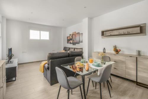 Bailen-Miraflores Apartment | The Million Street Apartment