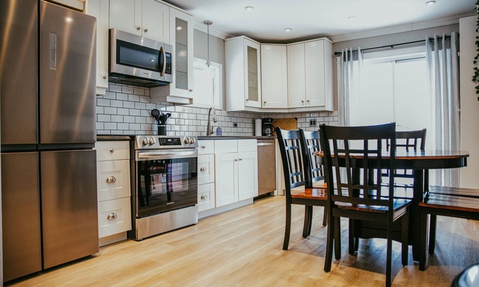 Timiskaming District House | The Miner's Den - NEW 4BED Executive Home