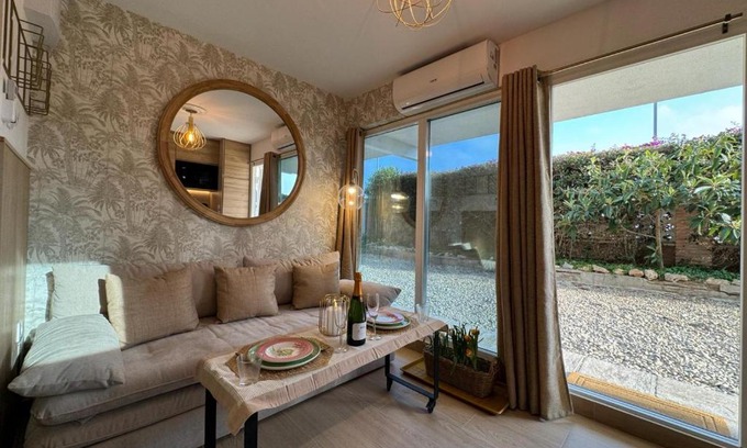 Castelldefels Apartment | THE MINI
