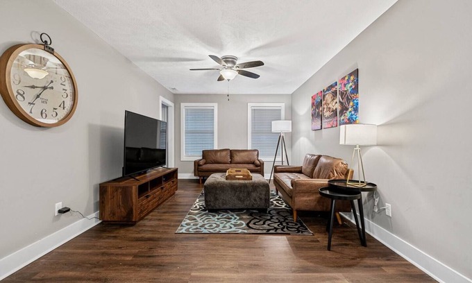 Bowling Green Apartment | The Mint - A Perfect 4Bed/4Bath Weekend Getaway