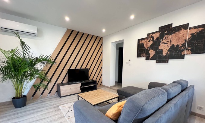 Perigueux Apartment | The Moderna Cocooning - Air-conditioned