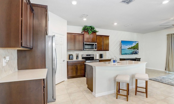 Seffner Community Alliance House | The Modern Muse, A Tampa Retreat