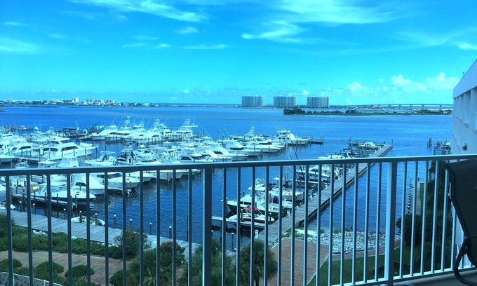 Orange Beach Condo | The Moorings 2 BR large LUXURY Unit Water Front TOP Floor