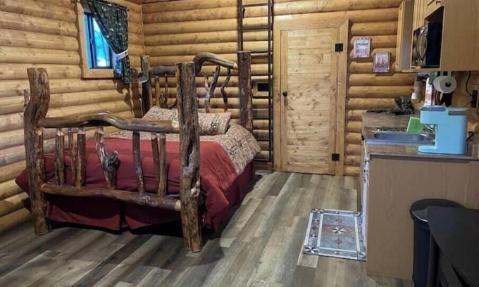 Winfield Cabin | The Moose cabin - Bear Creek Cabins