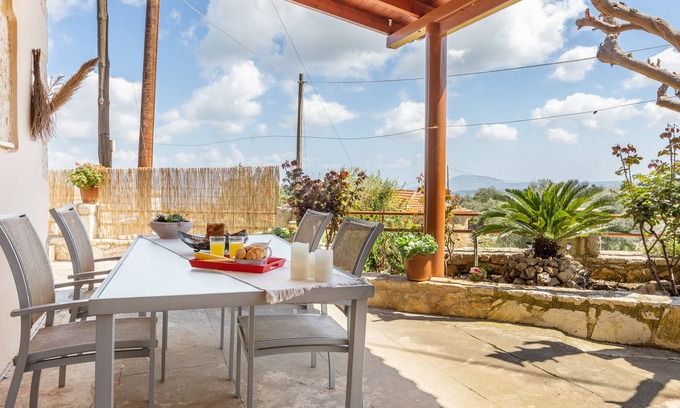 Melidoni House | The Morus House with private pool