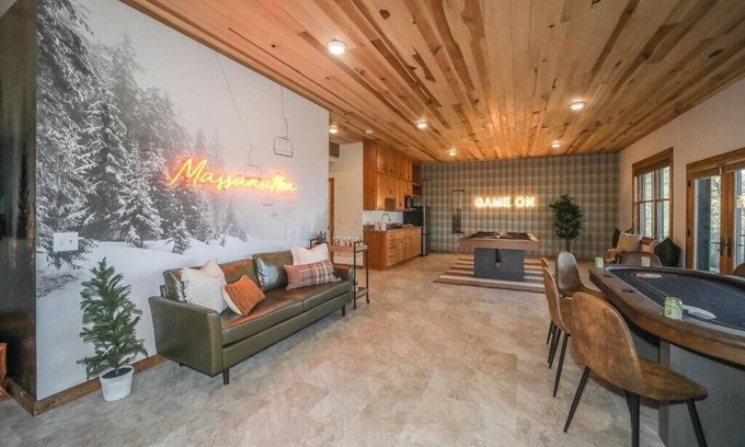 McGaheysville Cabin | The Mountain Mansion